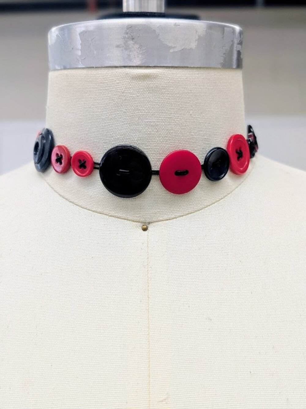 Red and Black Button Necklace- Ladybug Twee Choker